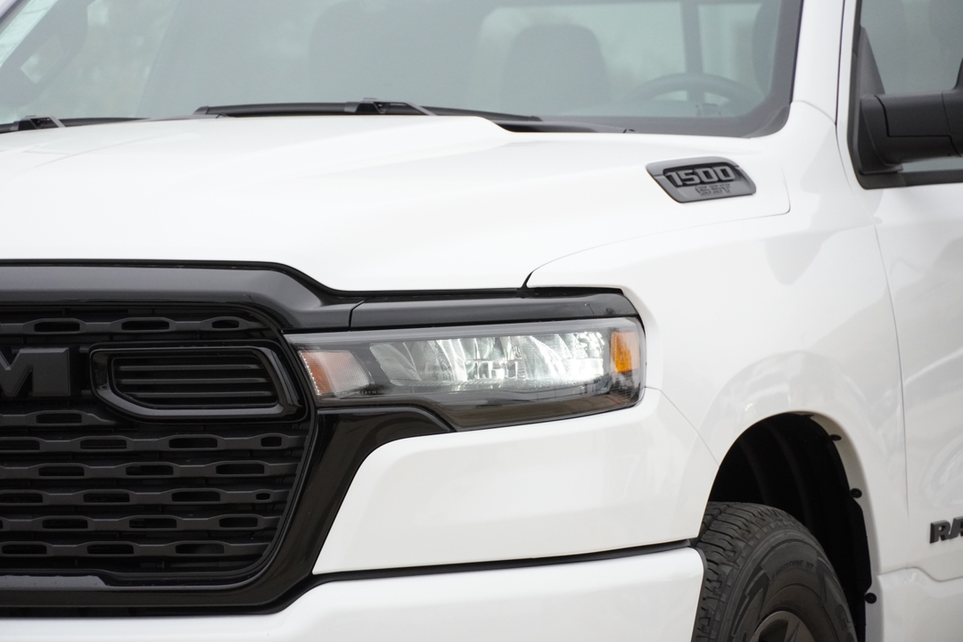 2025 Ram 1500 Tradesman 4