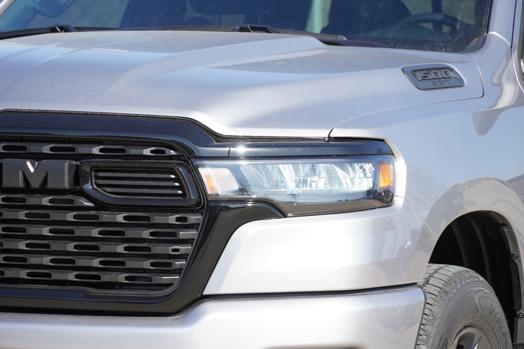 2025 Ram 1500 Tradesman 4