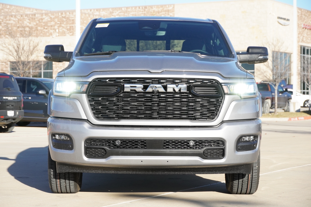 2025 Ram 1500 Big Horn/Lone Star 2