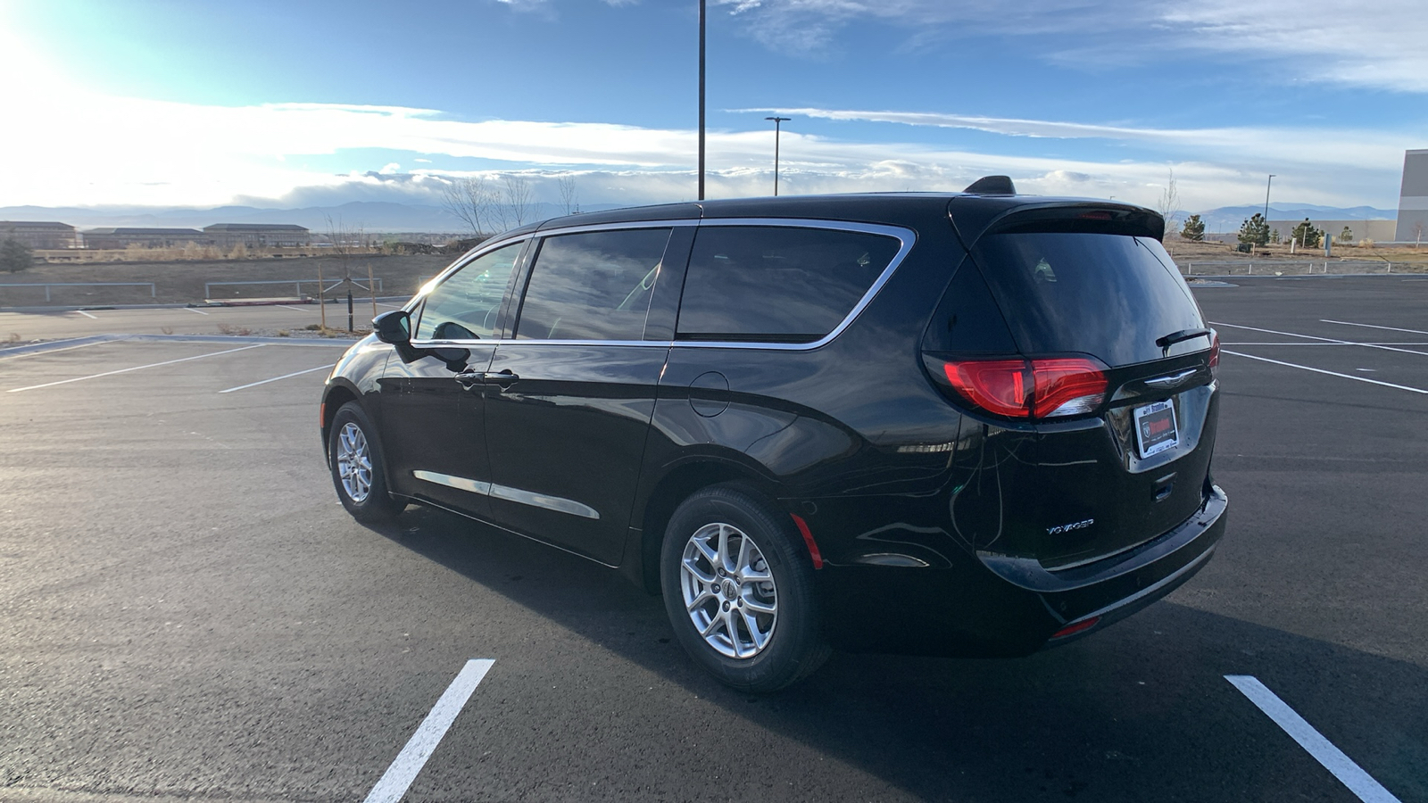 2025 Chrysler Voyager LX 3