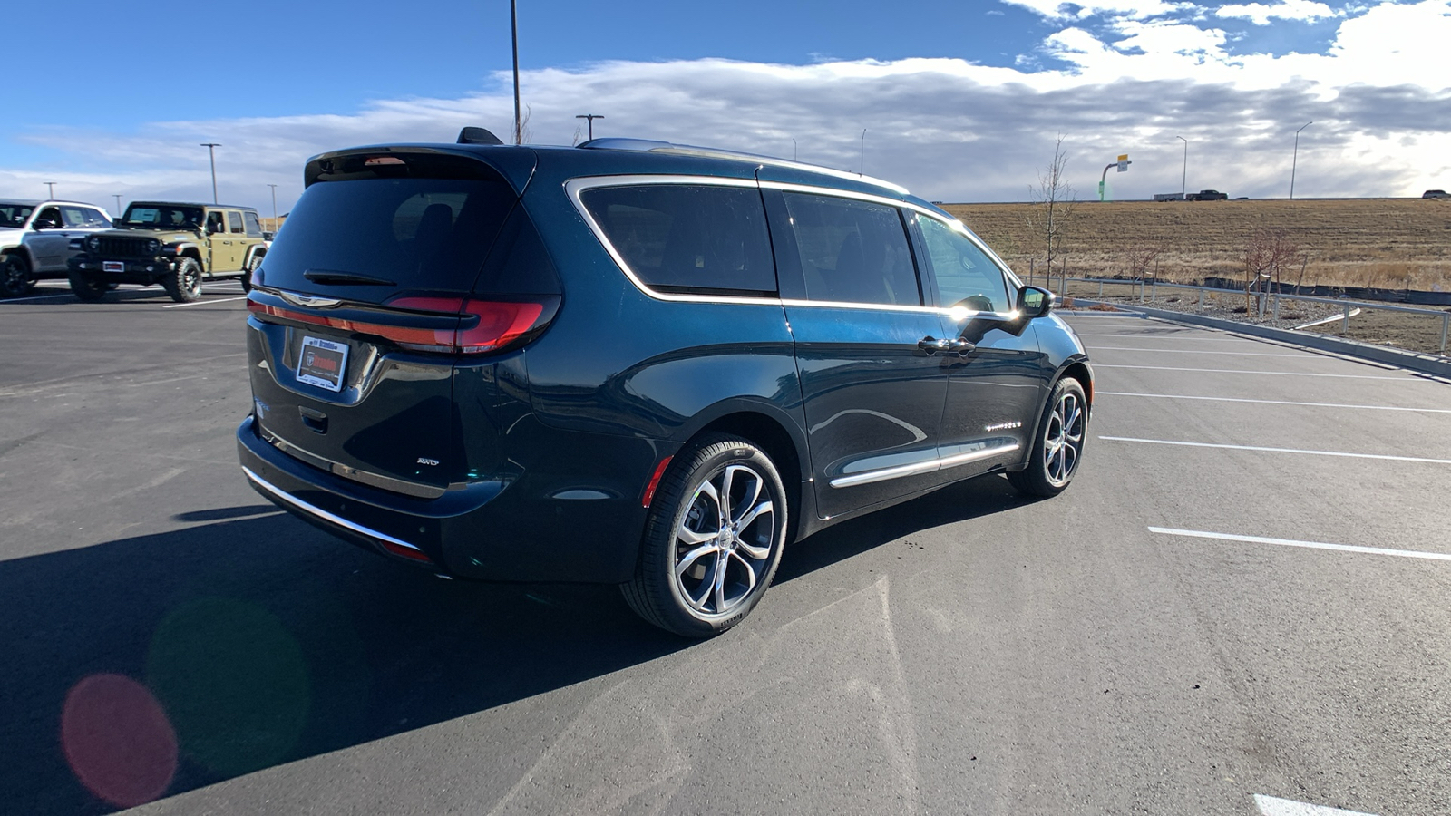 2025 Chrysler Pacifica Pinnacle 6