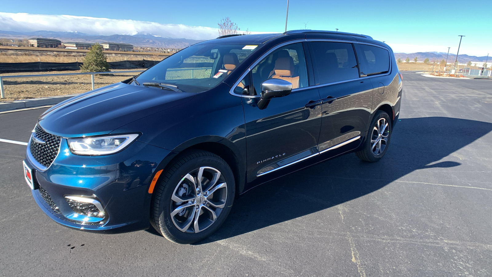 2025 Chrysler Pacifica Pinnacle 36