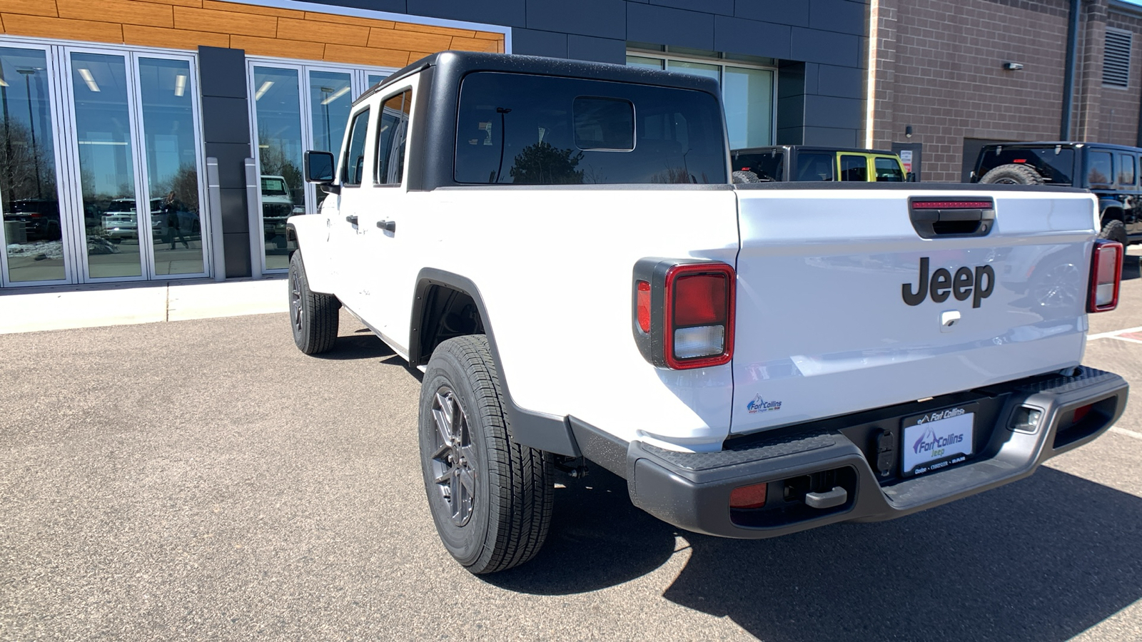 2024 Jeep Gladiator Sport S 8