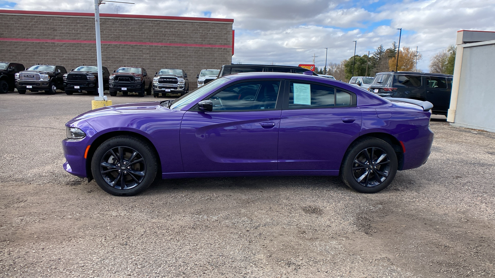 2023 Dodge Charger SXT 2