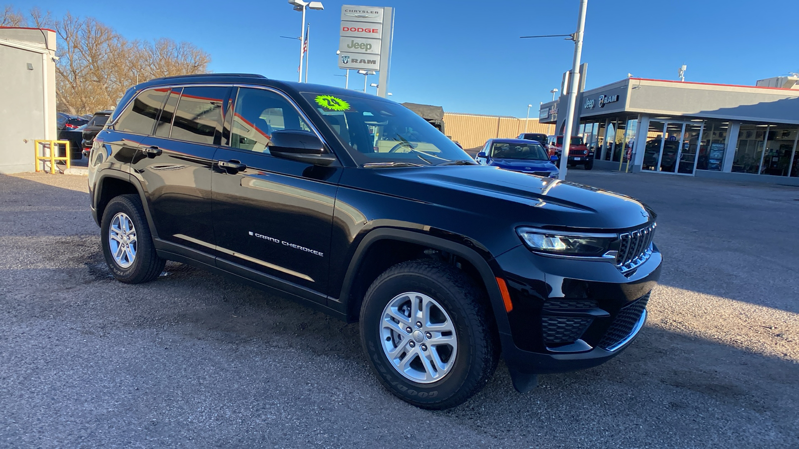 2024 Jeep Grand Cherokee Laredo 7