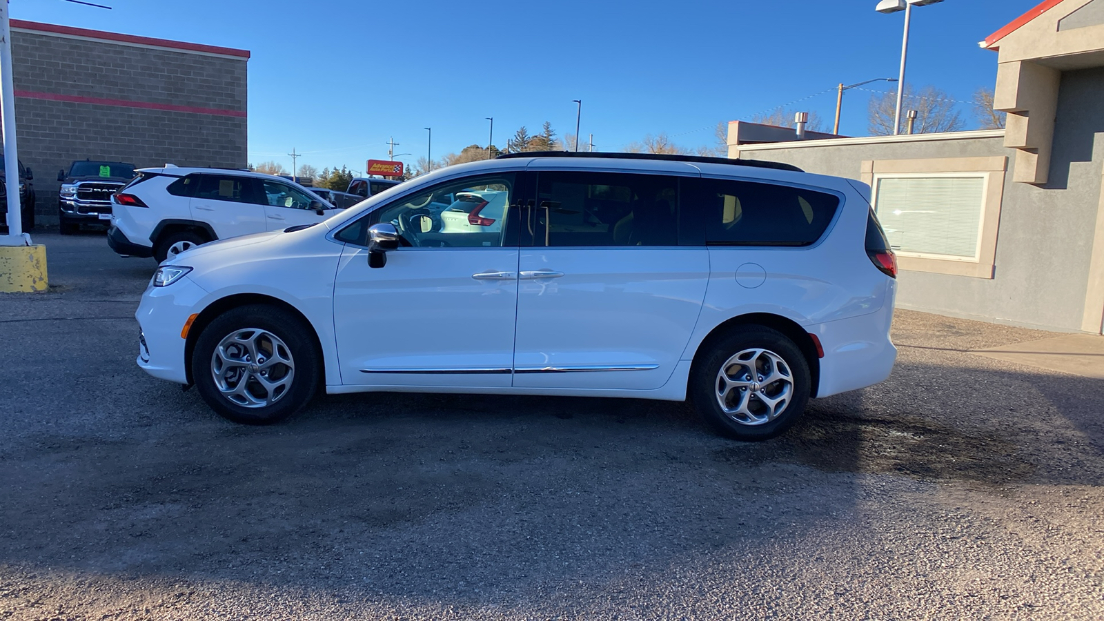 2023 Chrysler Pacifica Limited 2