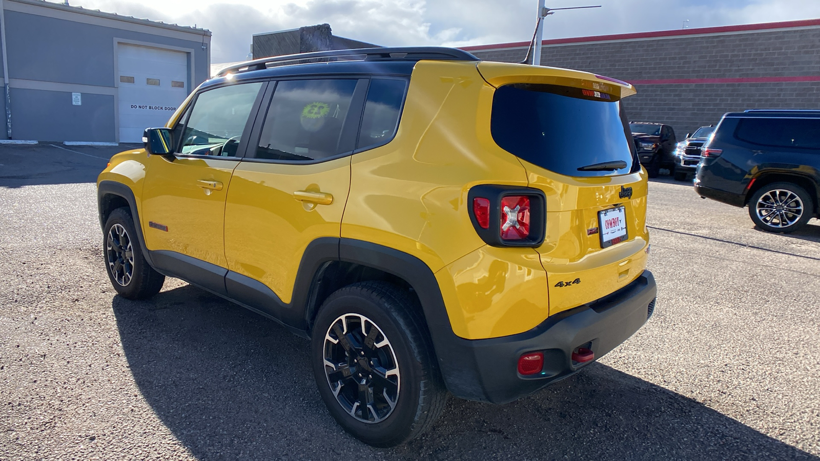 2023 Jeep Renegade Trailhawk 3