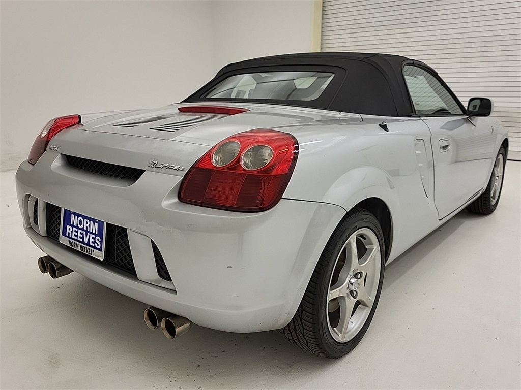 2003 Toyota MR2 Spyder Base 9