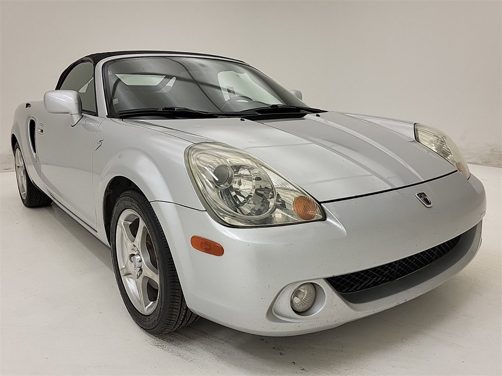 2003 Toyota MR2 Spyder Base 11