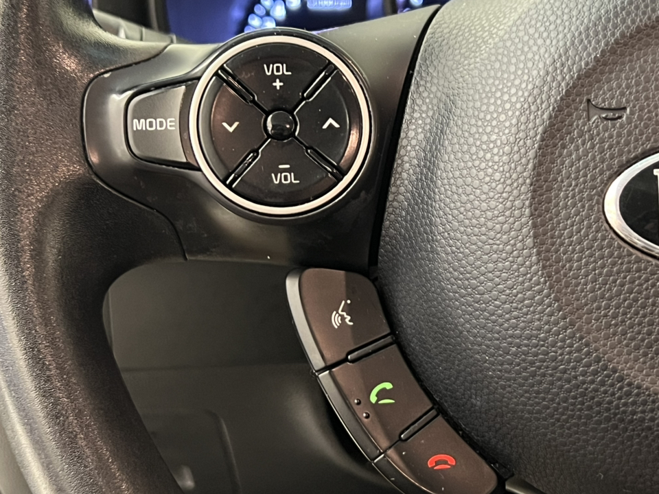 2016 Kia Soul Base 23