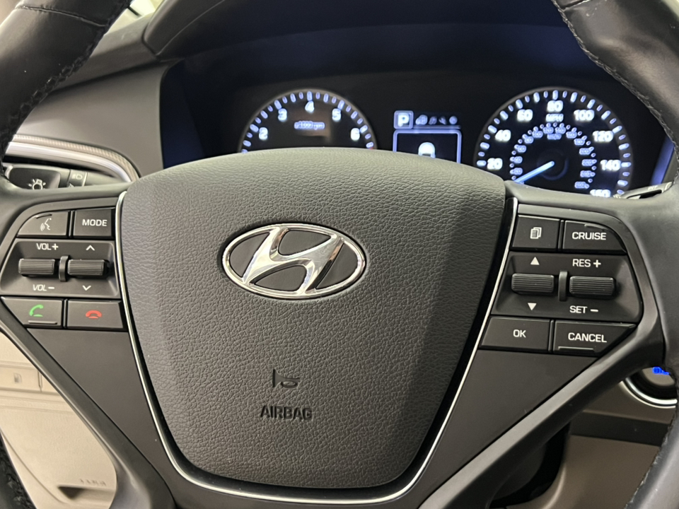 2016 Hyundai Sonata Base 30