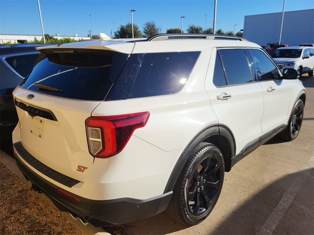 2021 Ford Explorer ST 5