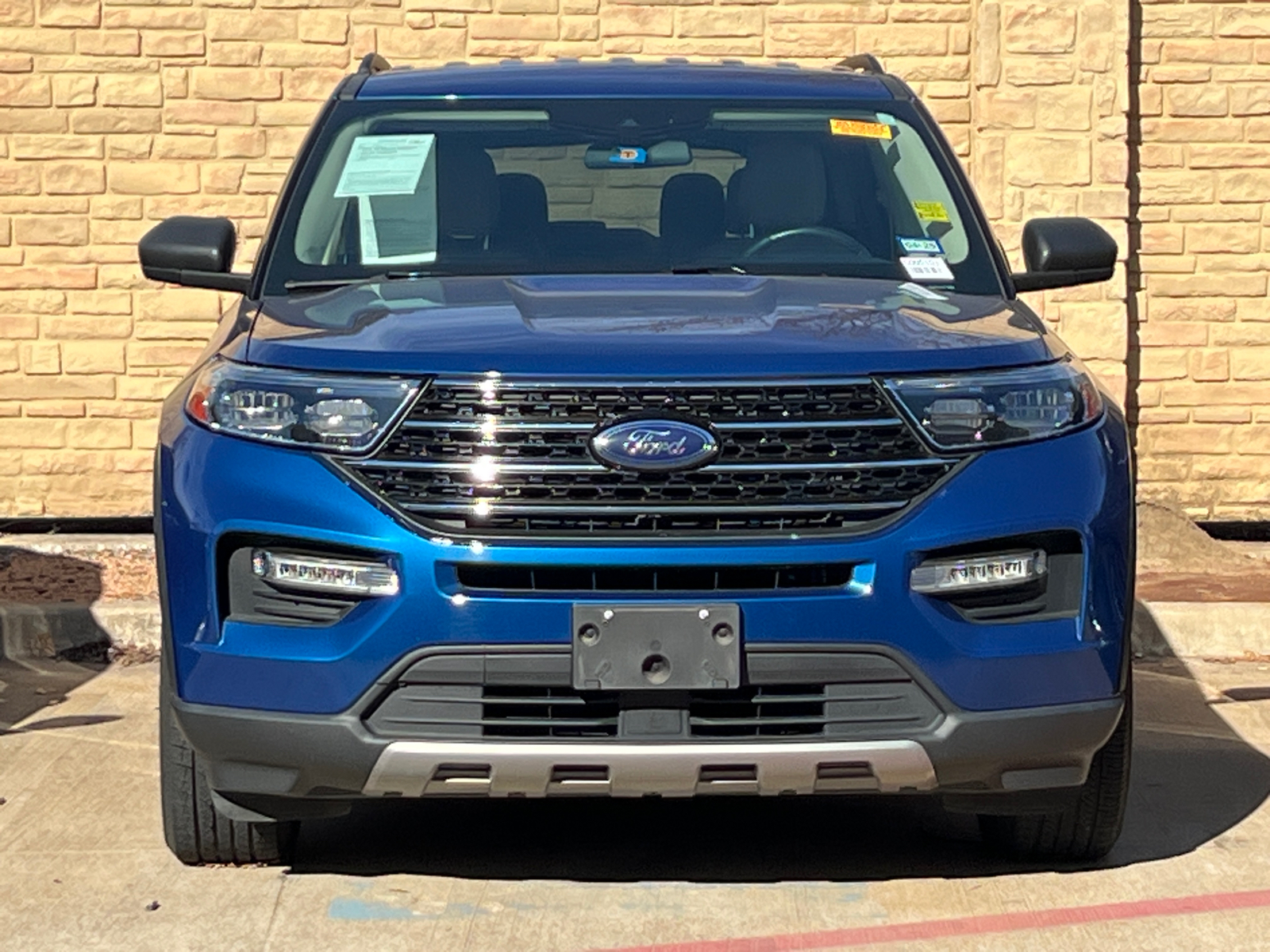 2020 Ford Explorer XLT 2