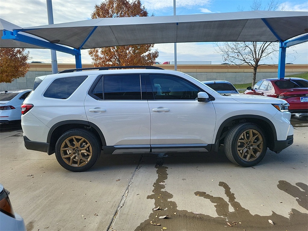 2024 Honda Pilot Touring 2