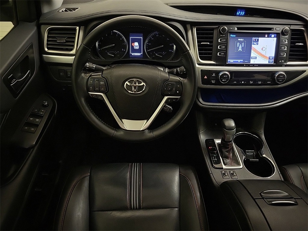 2019 Toyota Highlander SE 8