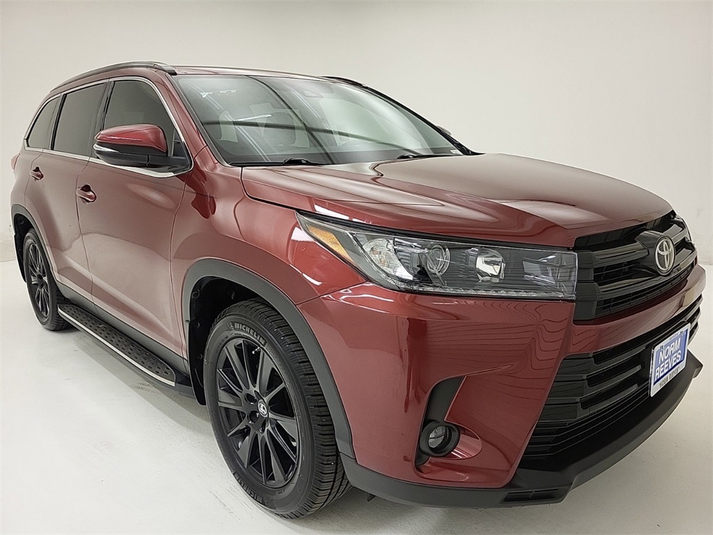 2019 Toyota Highlander SE 16