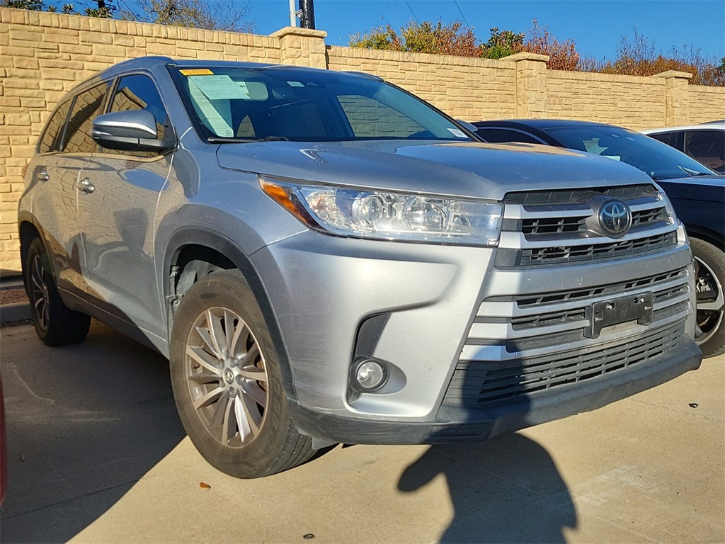 2018 Toyota Highlander XLE 2