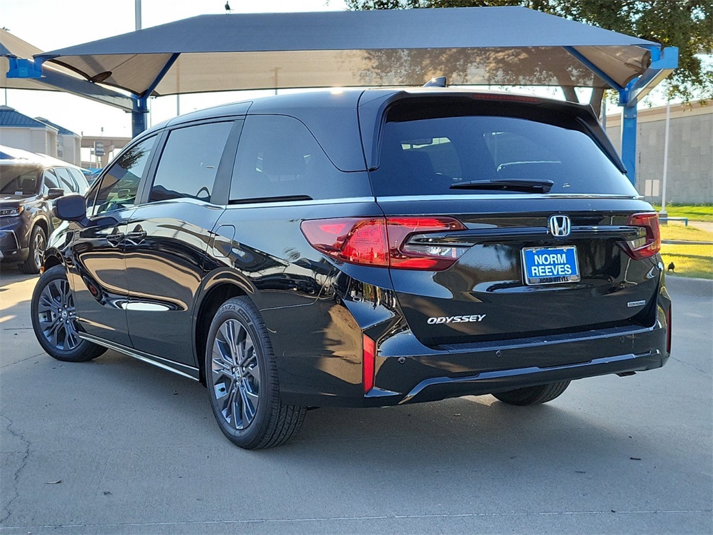 2025 Honda Odyssey Touring 3