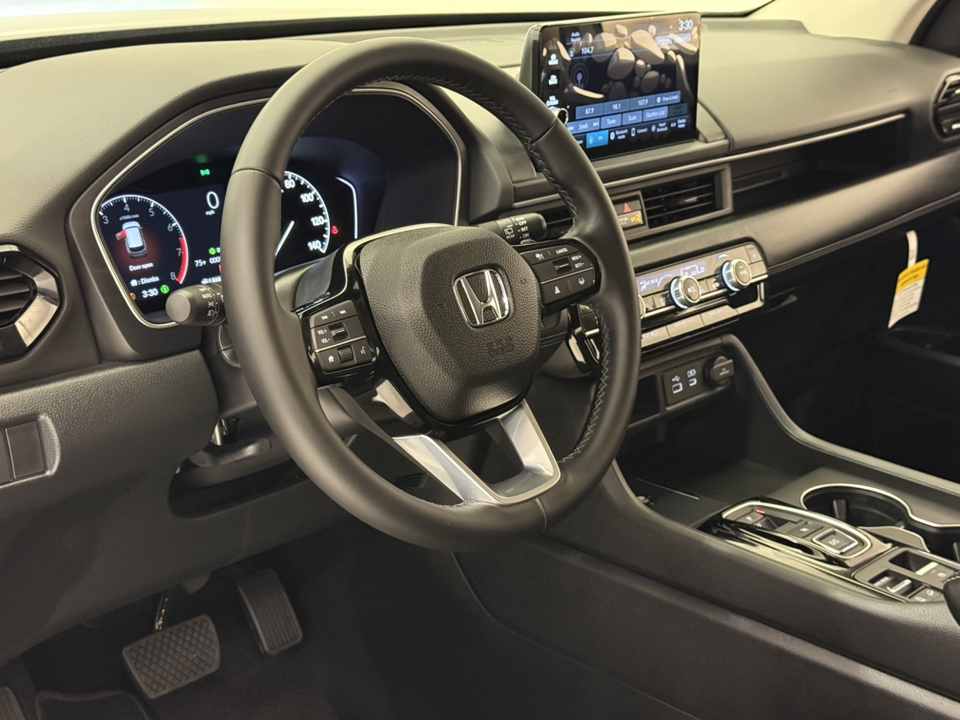 2025 Honda Pilot EX 16