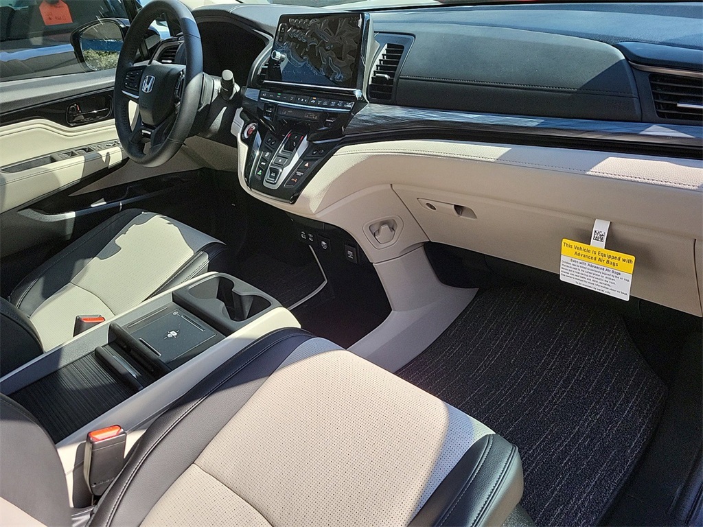 2025 Honda Odyssey Elite 8