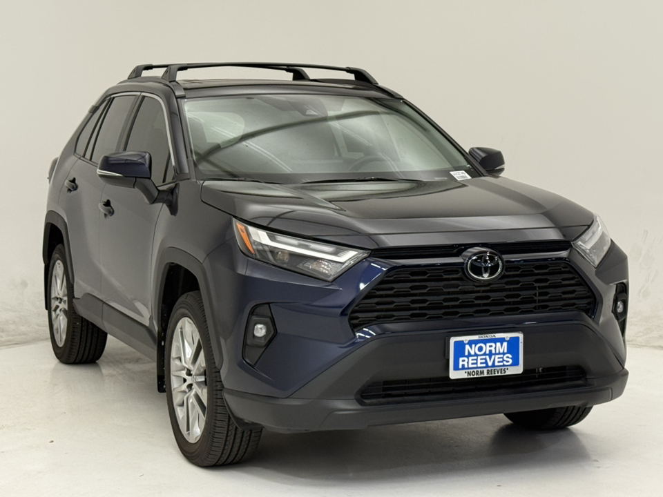 2024 Toyota RAV4 XLE Premium 3