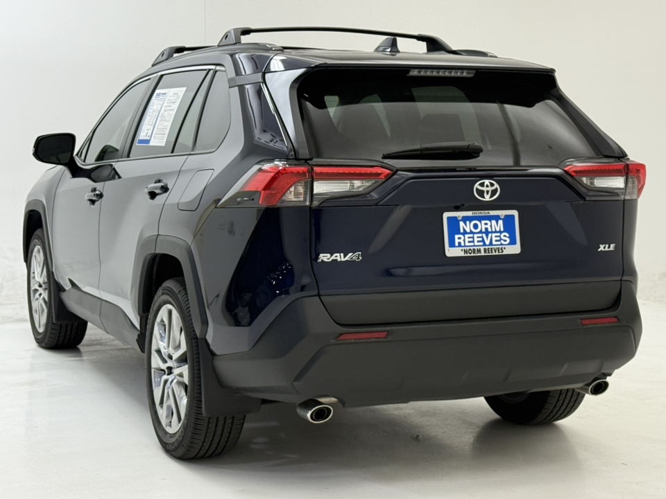 2024 Toyota RAV4 XLE Premium 8