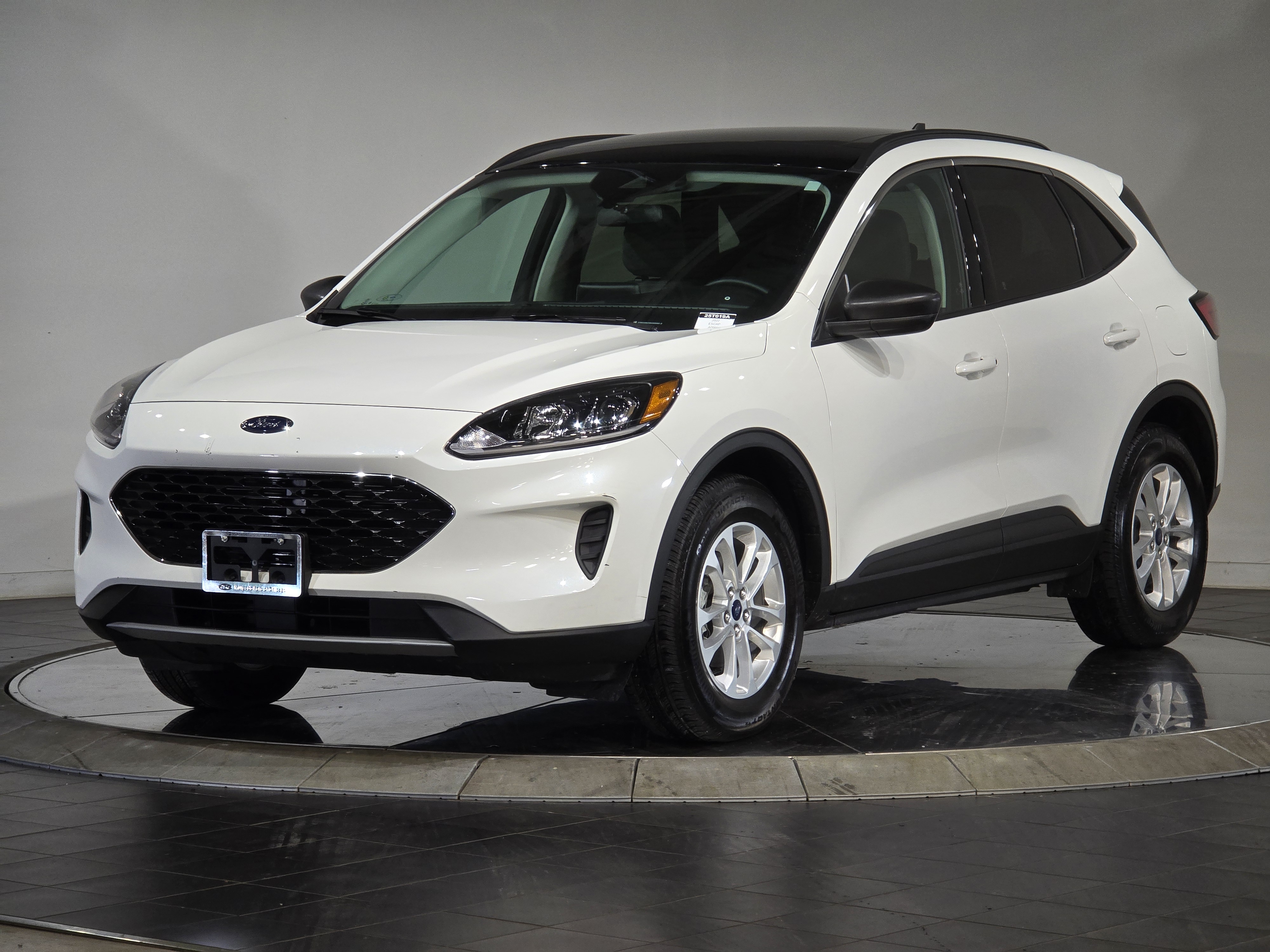 2022 Ford Escape SE Hybrid 3