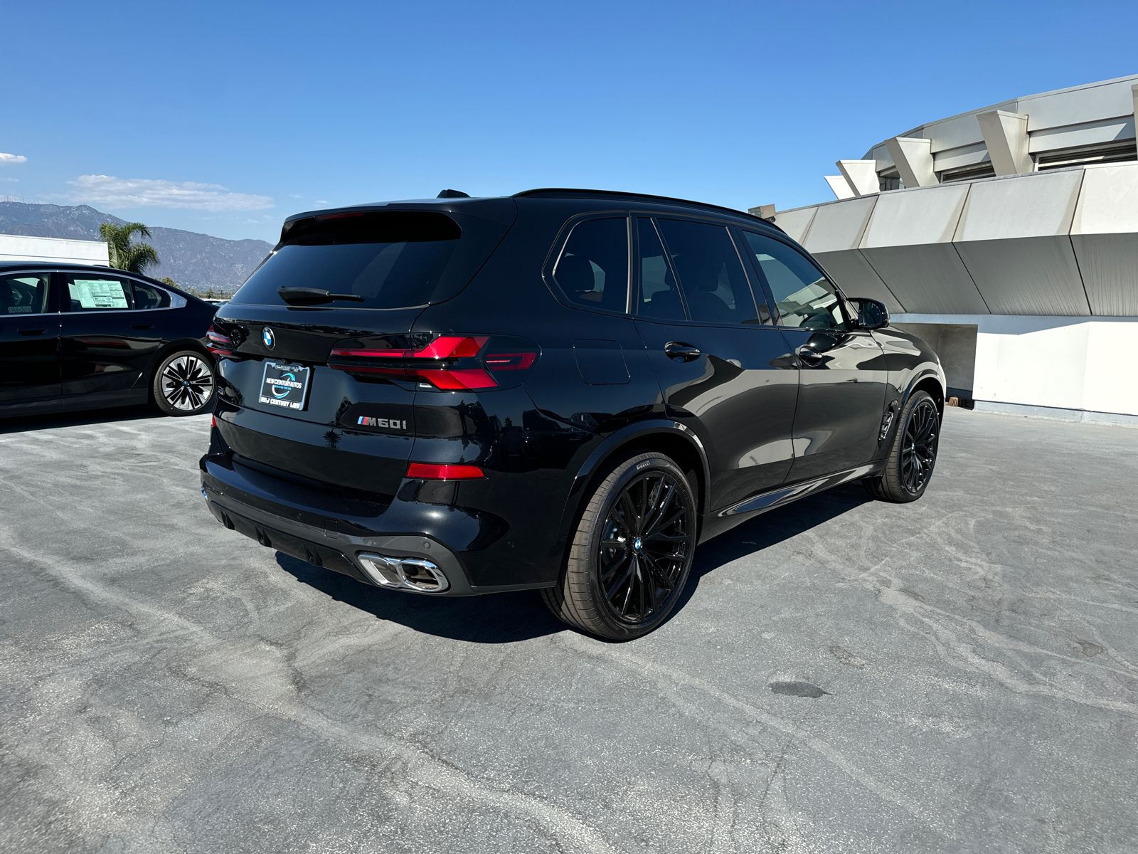 2025 BMW X5 M60i 5