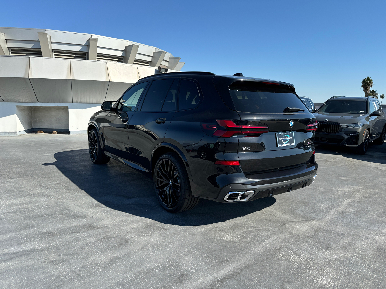 2025 BMW X5 M60i 7