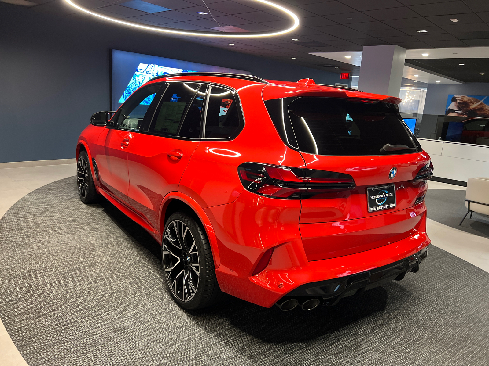 2025 BMW X5 M Competition 27