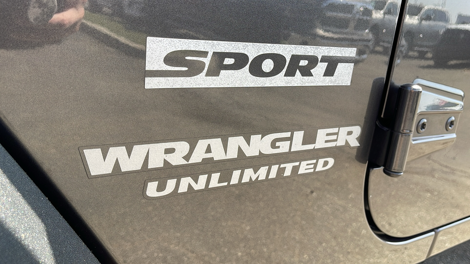 2017 Jeep Wrangler Unlimited Sport 29