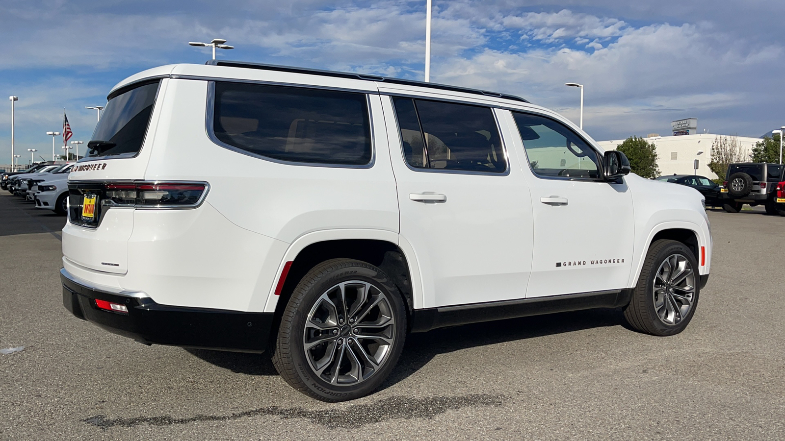 2023 Jeep Grand Wagoneer Series III 3