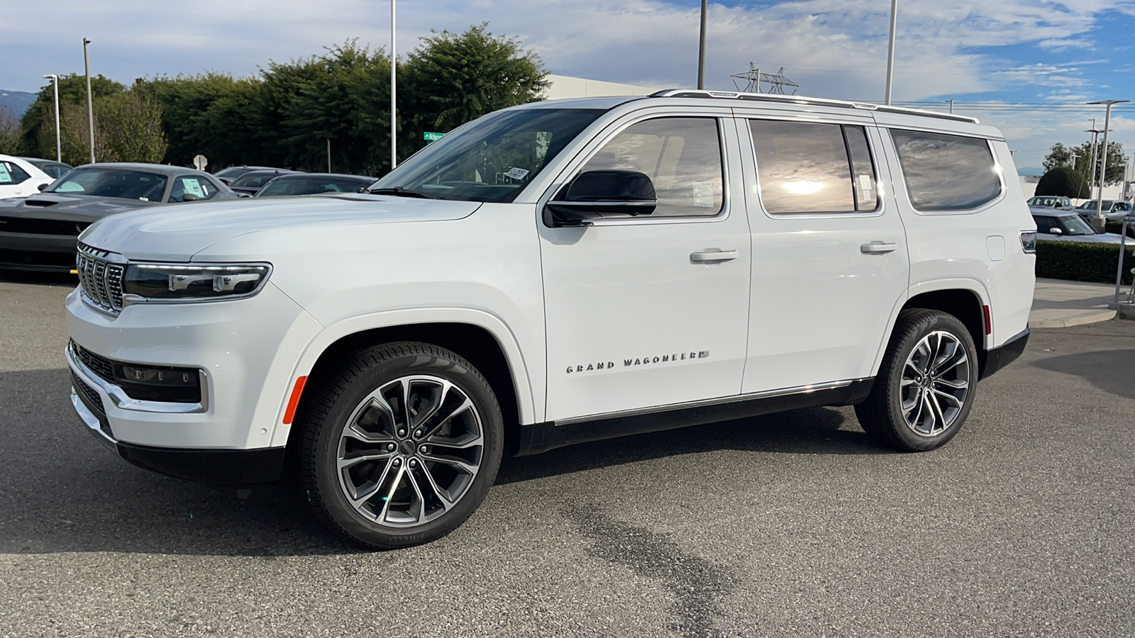 2023 Jeep Grand Wagoneer Series III 7