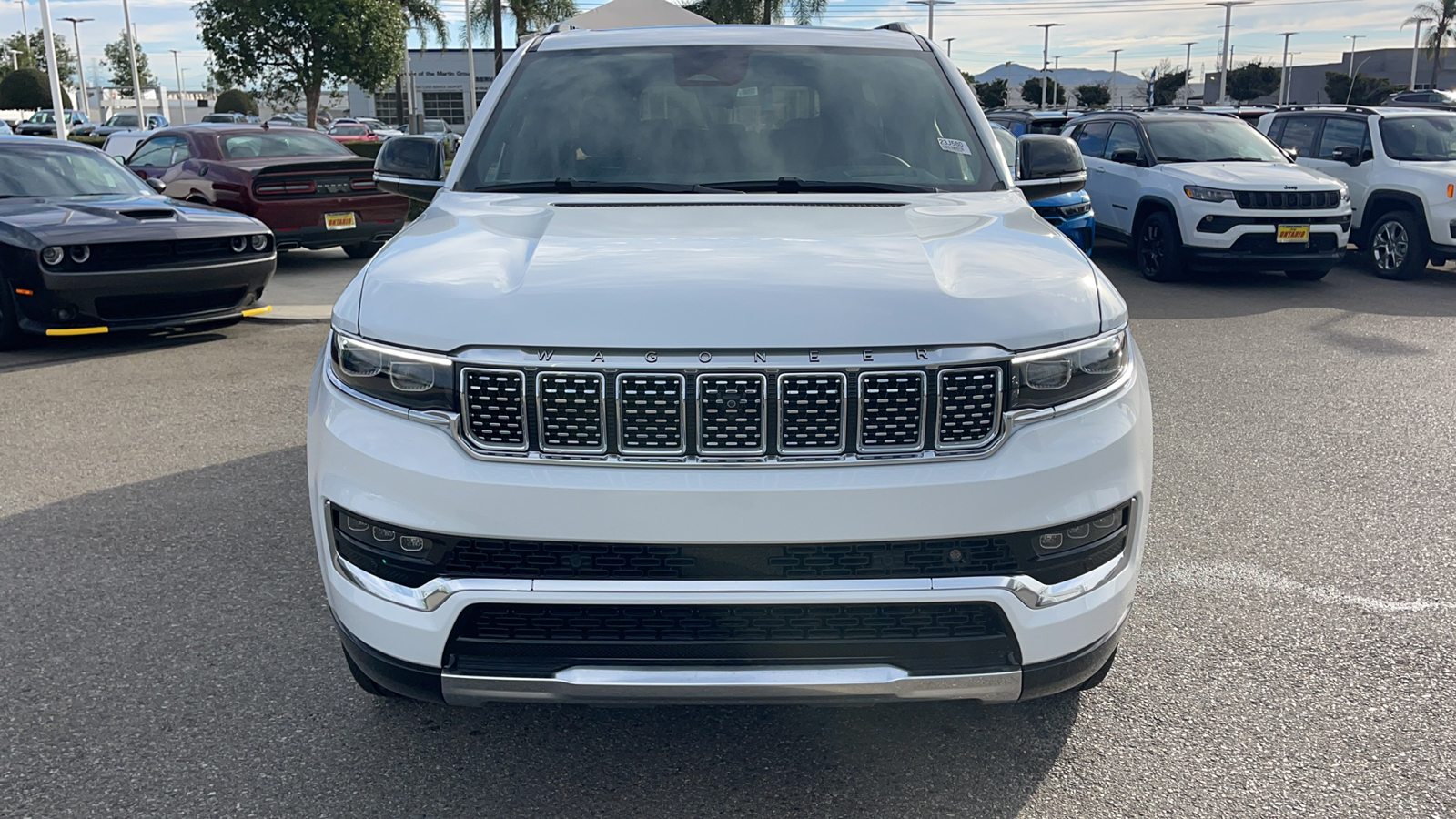 2023 Jeep Grand Wagoneer Series III 8