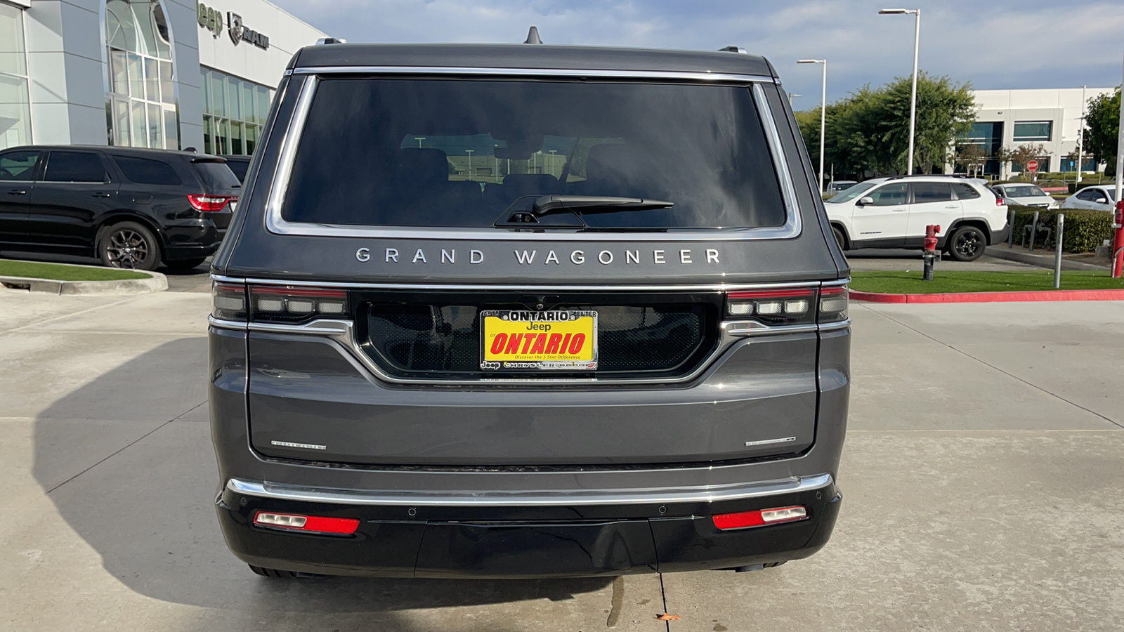 2023 Jeep Grand Wagoneer Series II 4