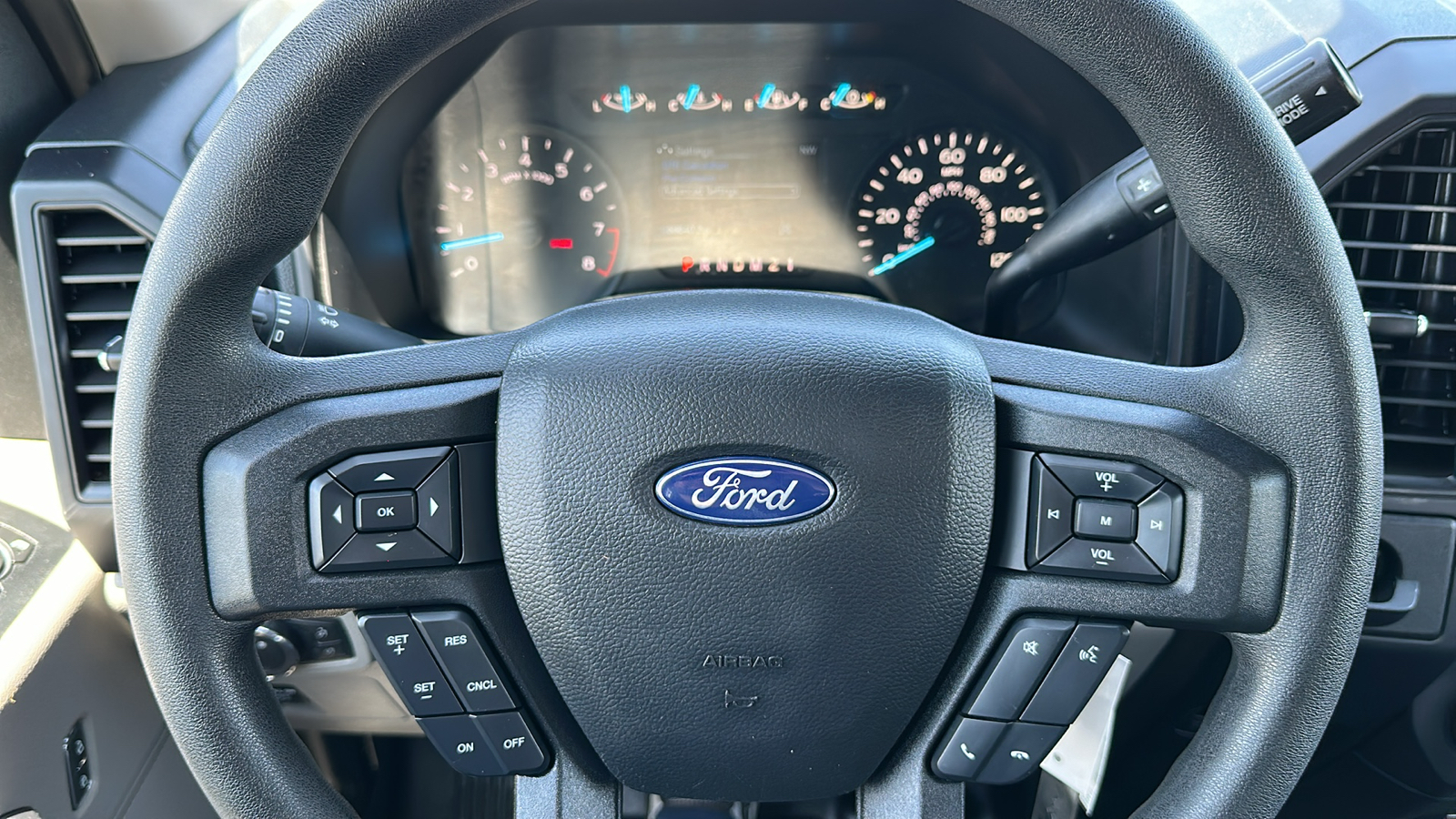 2019 Ford F-150 XL 17
