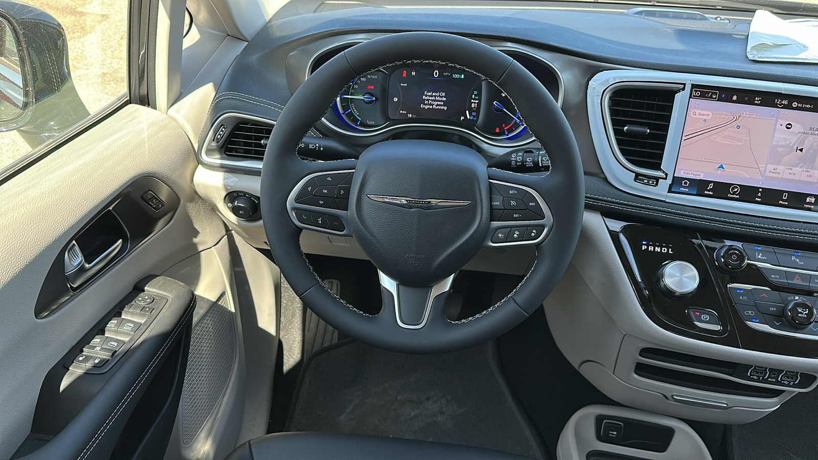 2024 Chrysler Pacifica Hybrid Select 12