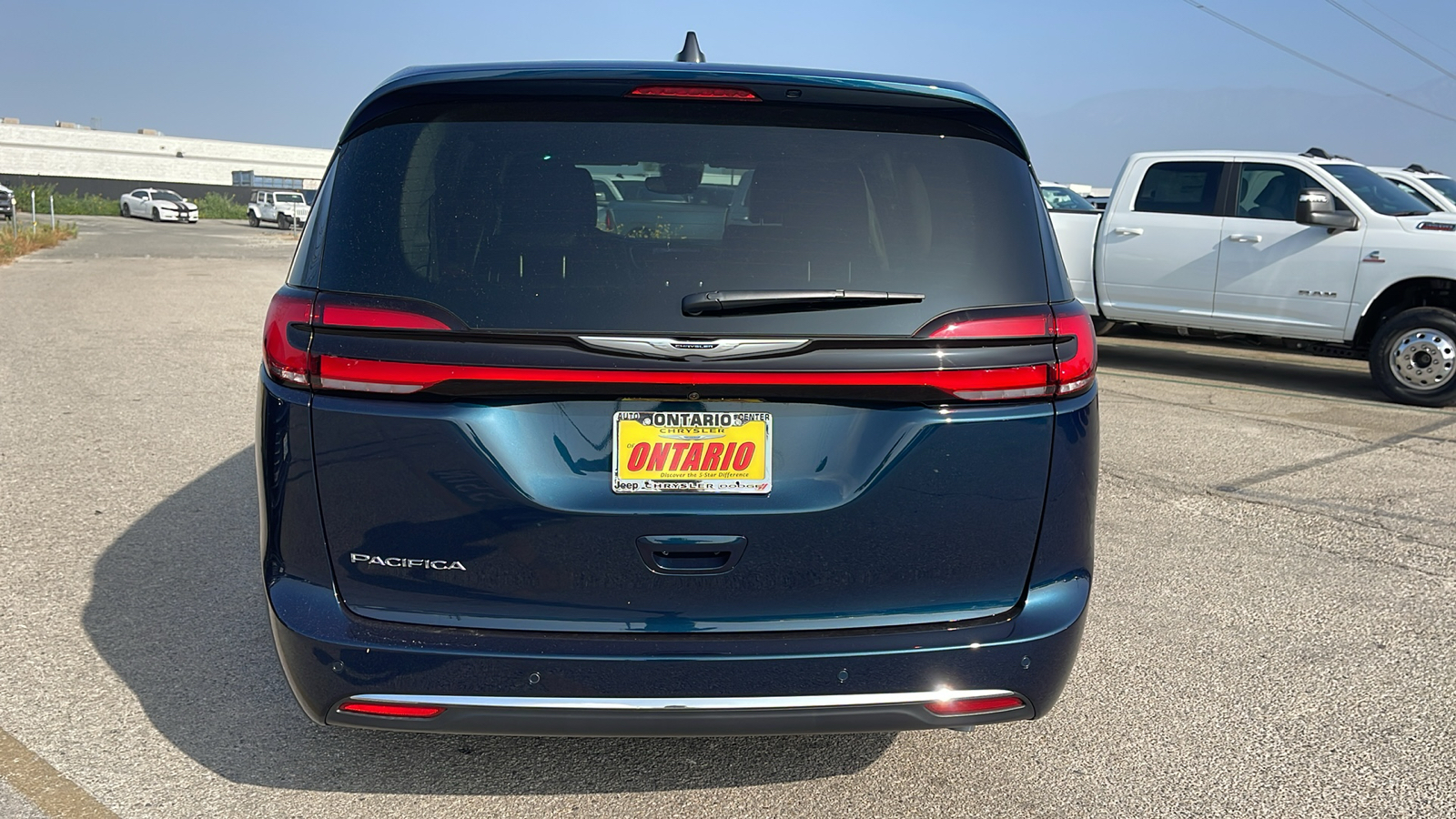 2024 Chrysler Pacifica Touring L 4