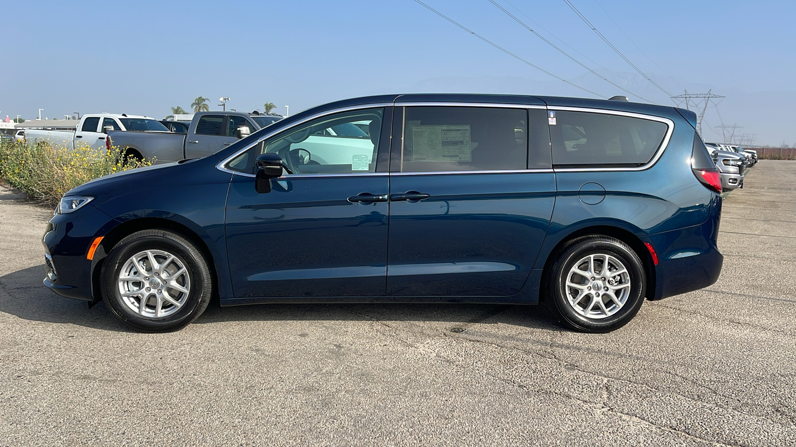 2024 Chrysler Pacifica Touring L 6