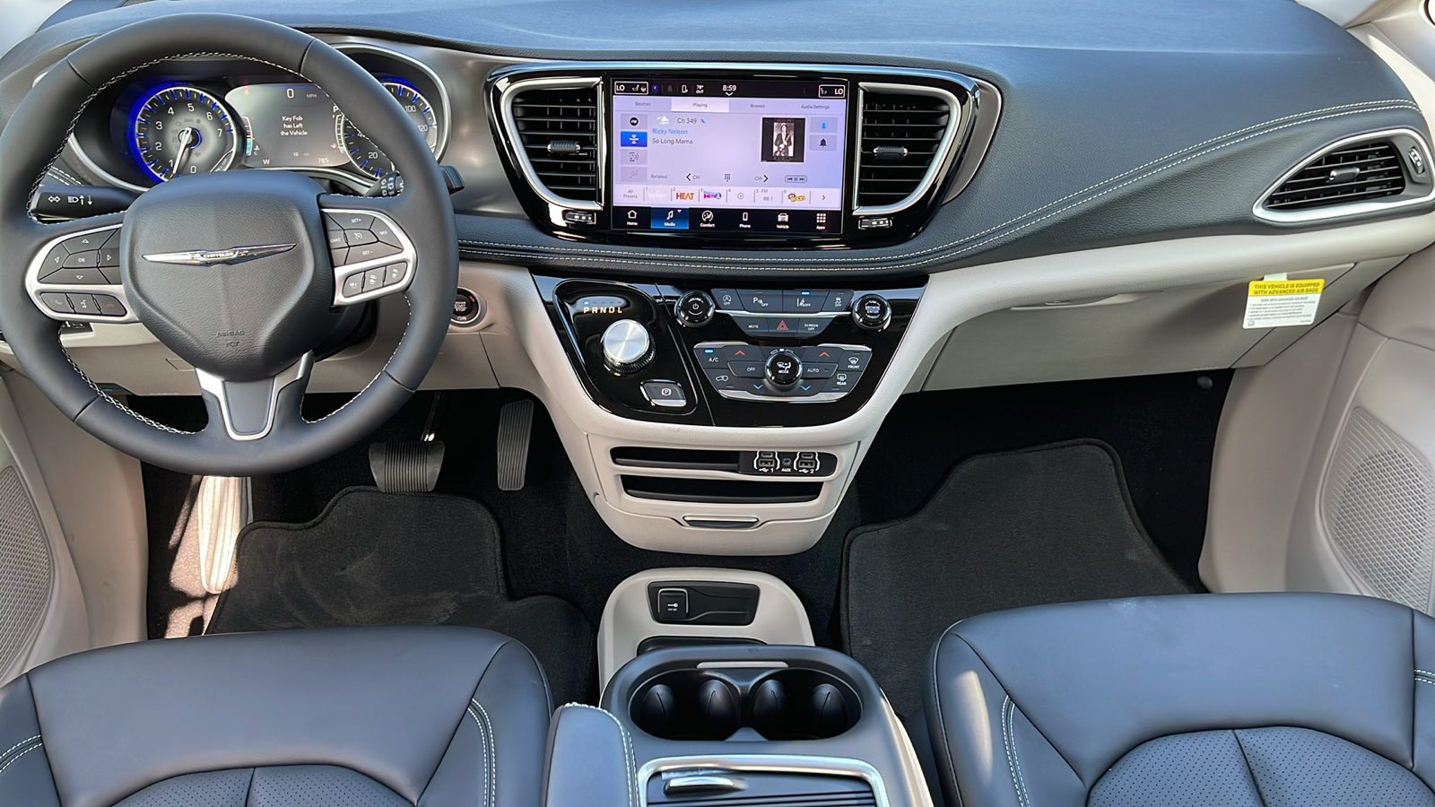 2024 Chrysler Pacifica Touring L 15