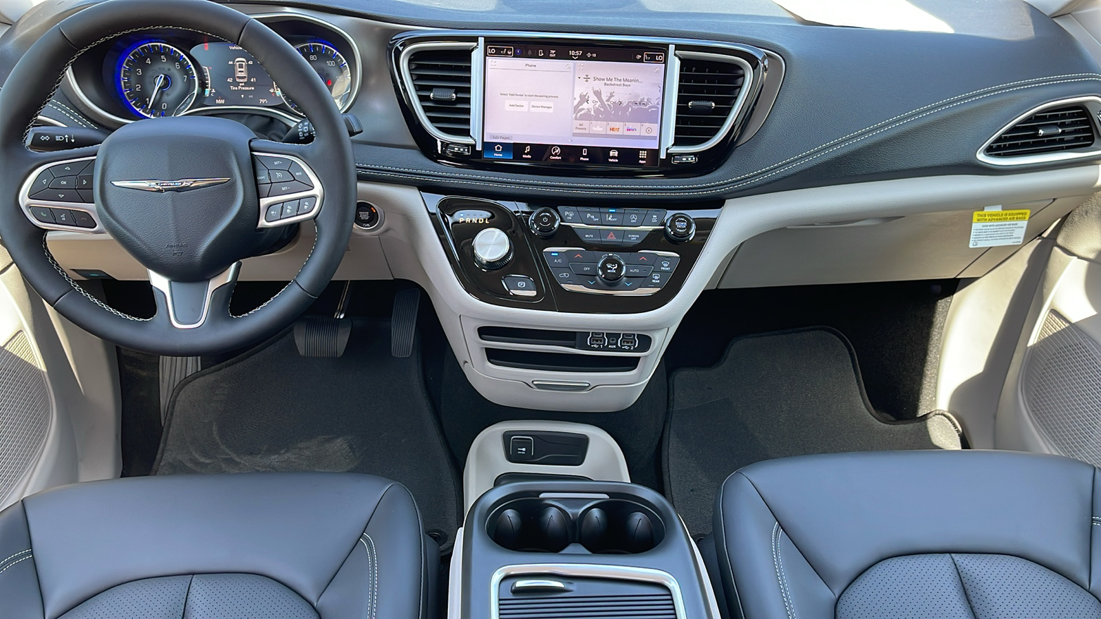 2024 Chrysler Pacifica Touring L 15