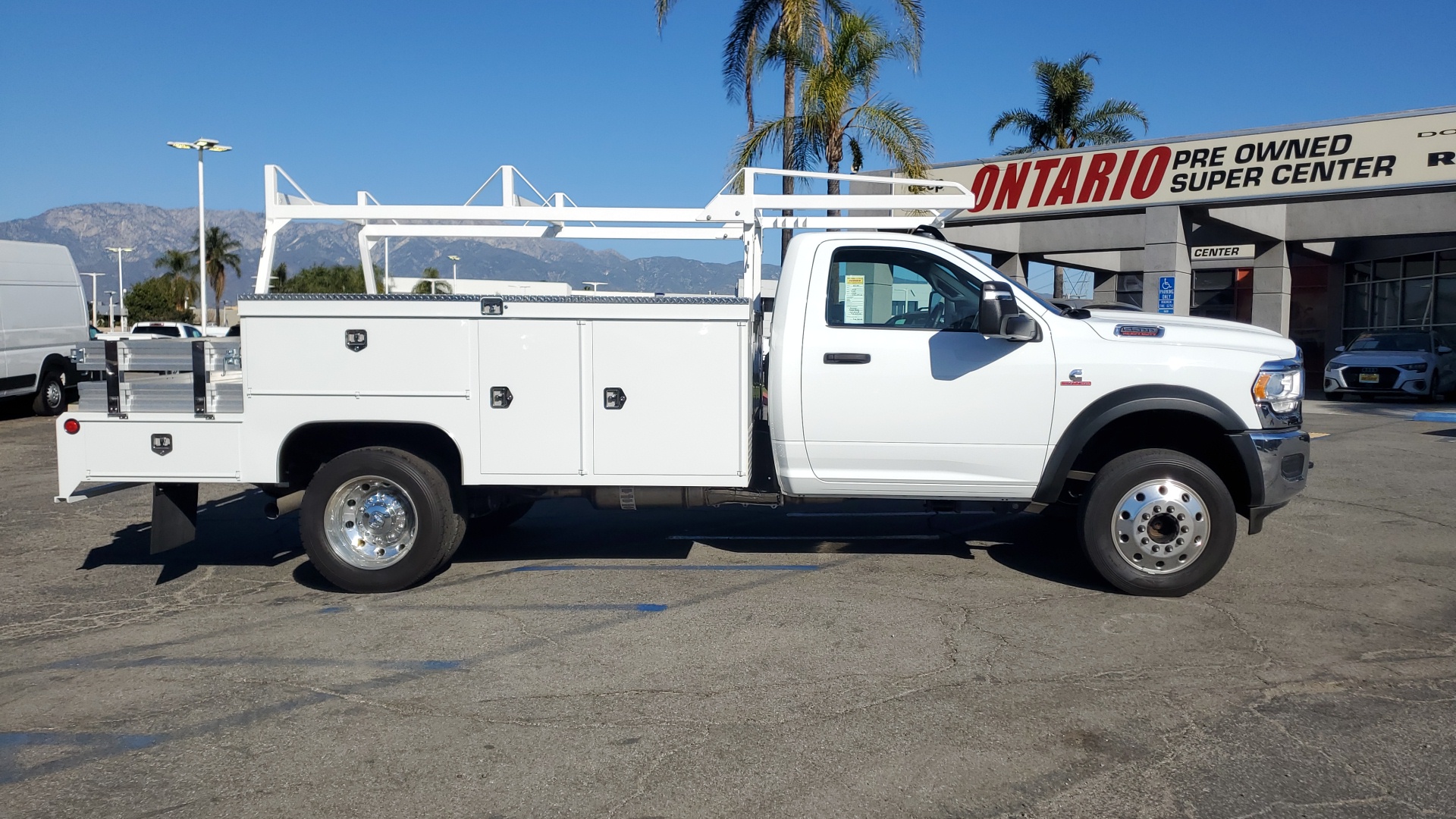 2024 Ram 5500 Chassis Cab Tradesman 2