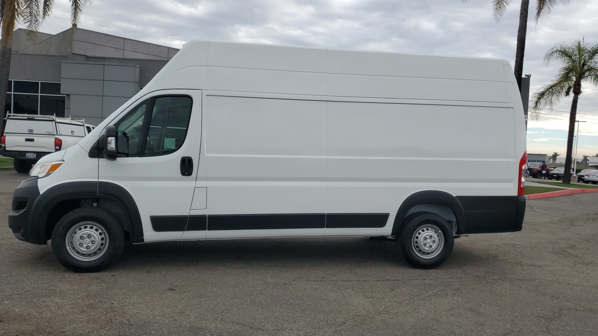 2024 Ram ProMaster Cargo Van Tradesman 6