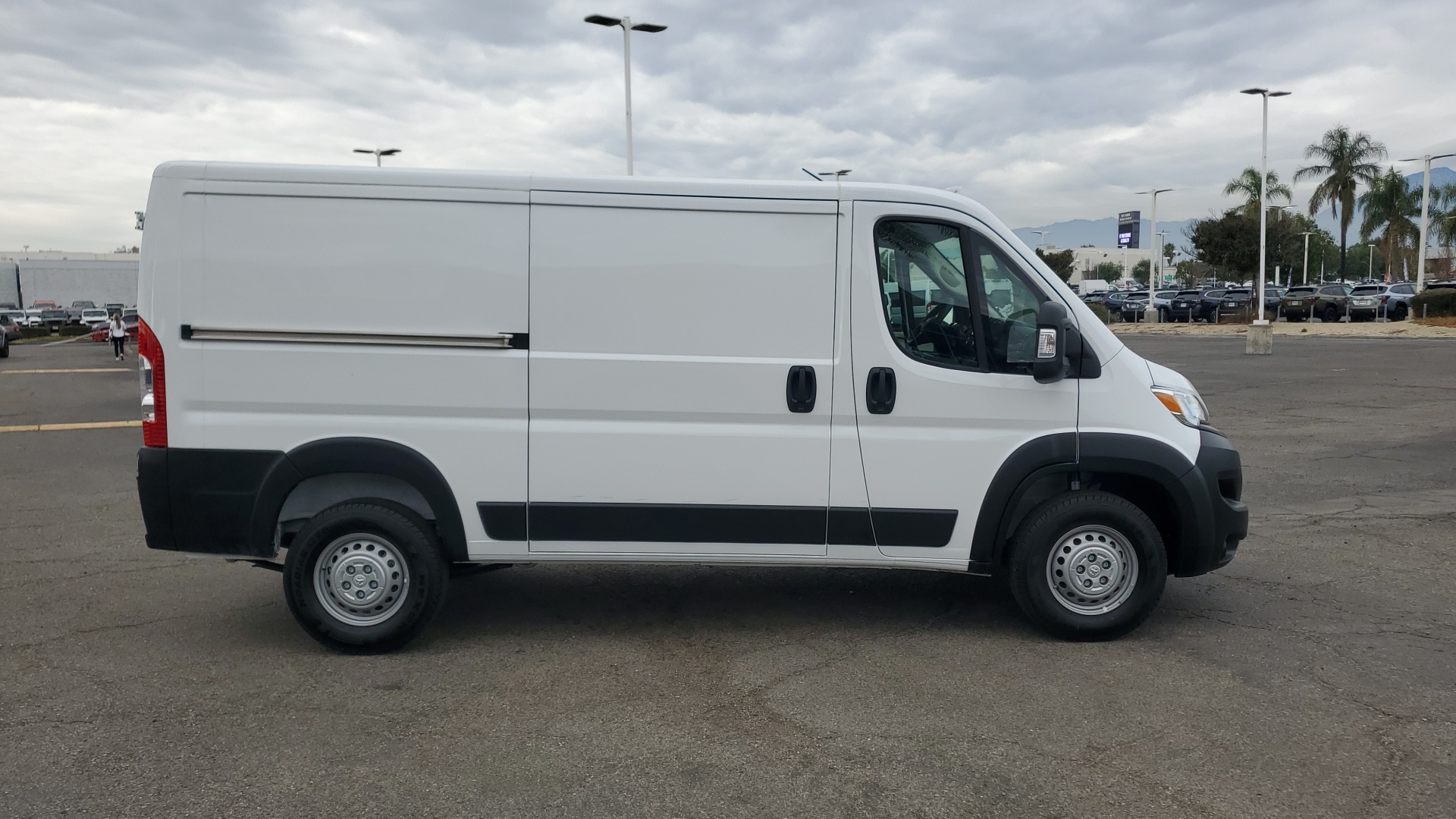 2024 Ram ProMaster Cargo Van Tradesman 2