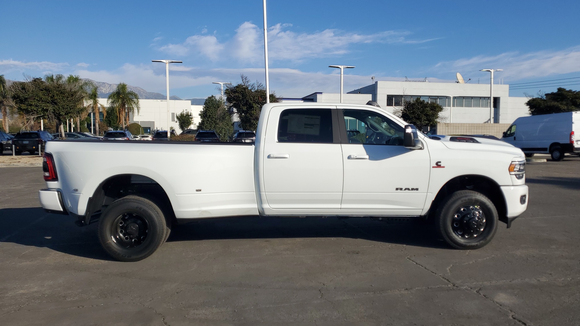 2024 Ram 3500 Laramie 2