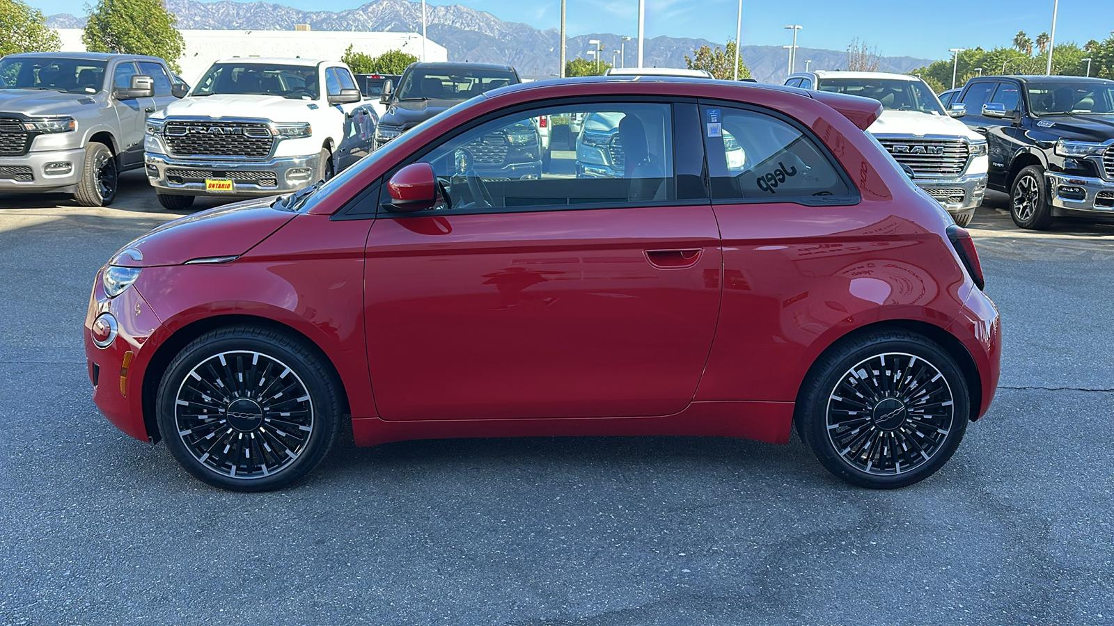 2024 FIAT 500e INSPI(RED) 7