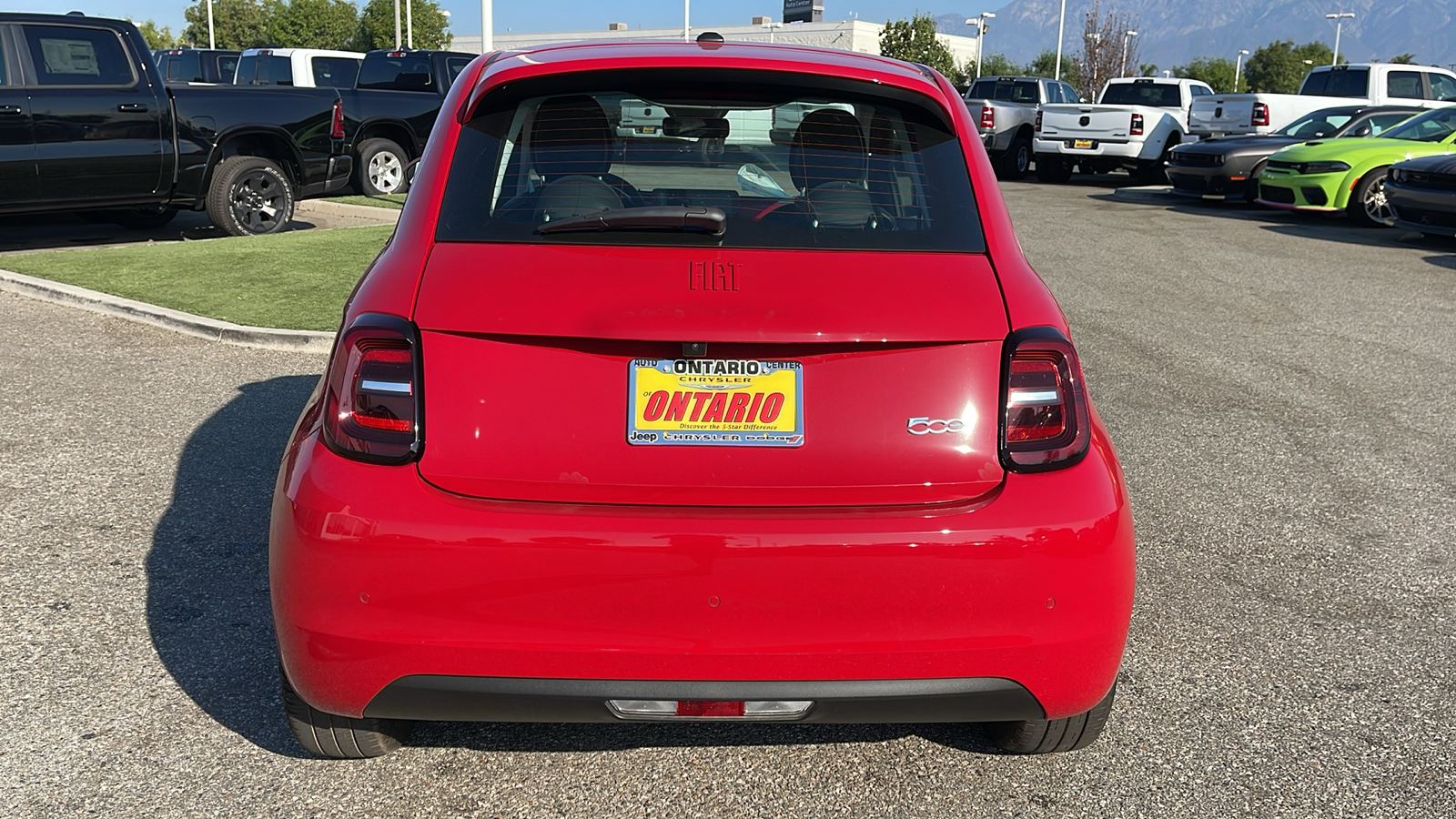 2024 FIAT 500e INSPI(RED) 4