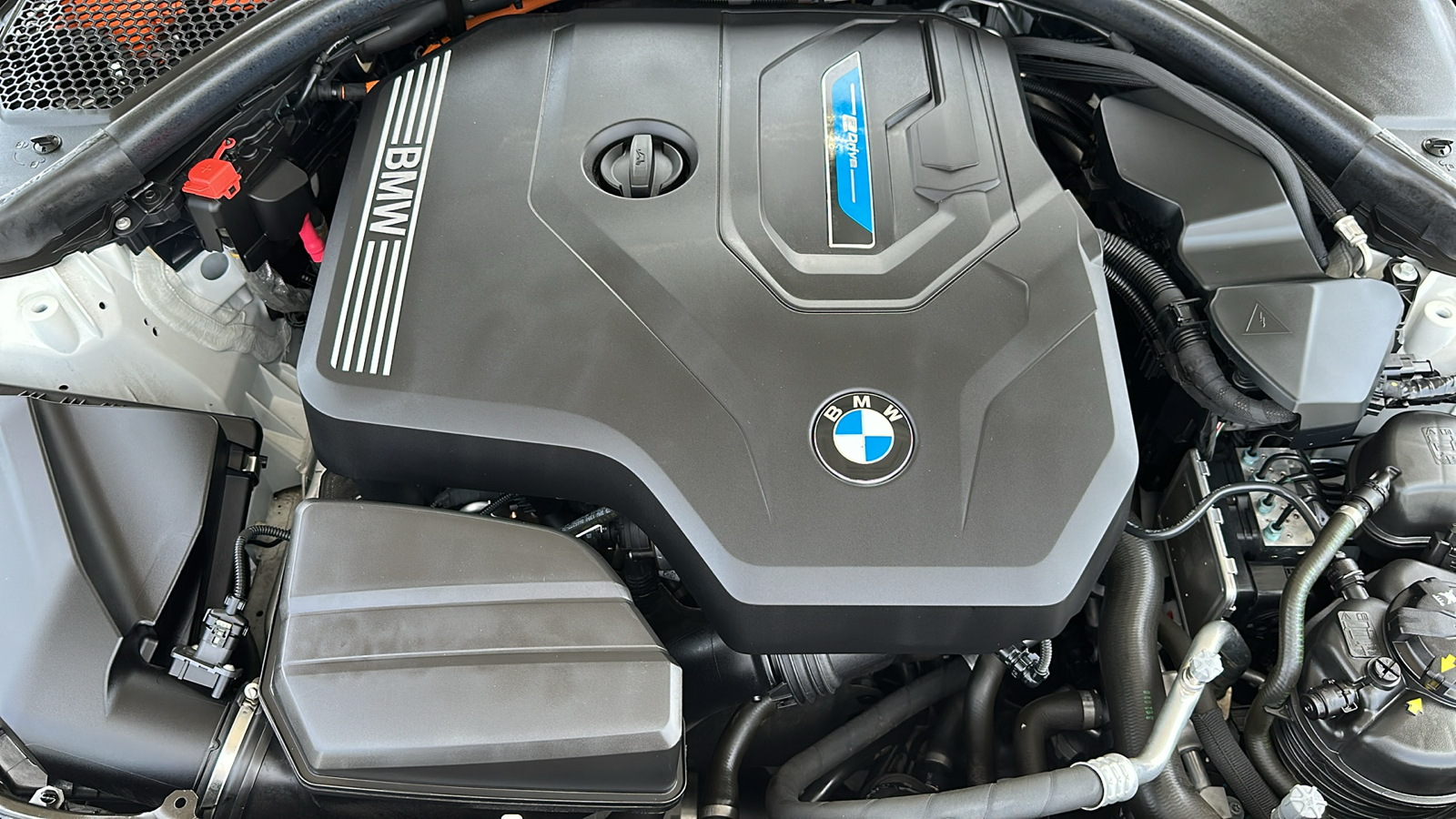 2021 BMW 3 Series 330e iPerformance 30