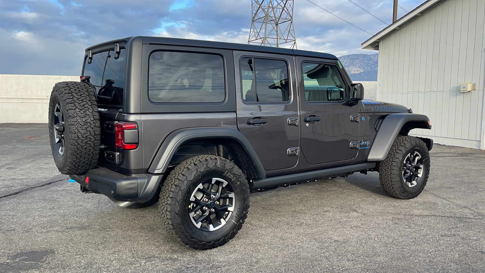 2024 Jeep Wrangler 4xe Rubicon 3