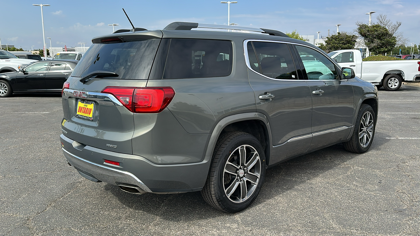 2018 GMC Acadia Denali 4